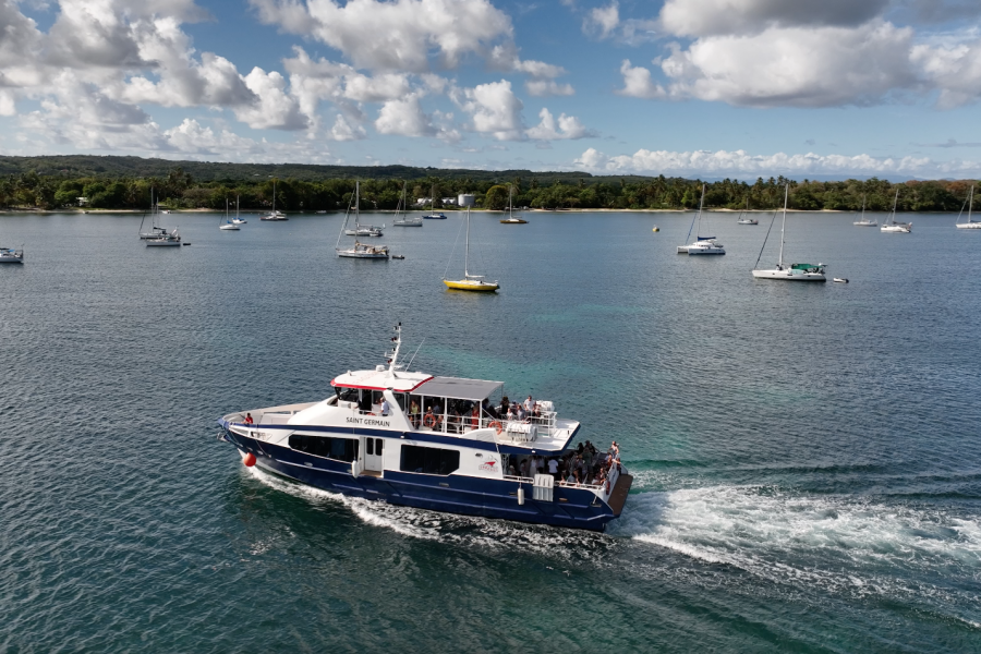 Aller et Retour JOURNÉE |  Saint-Louis  Marie-Galante vers Les Saintes, Terre-de-Haut